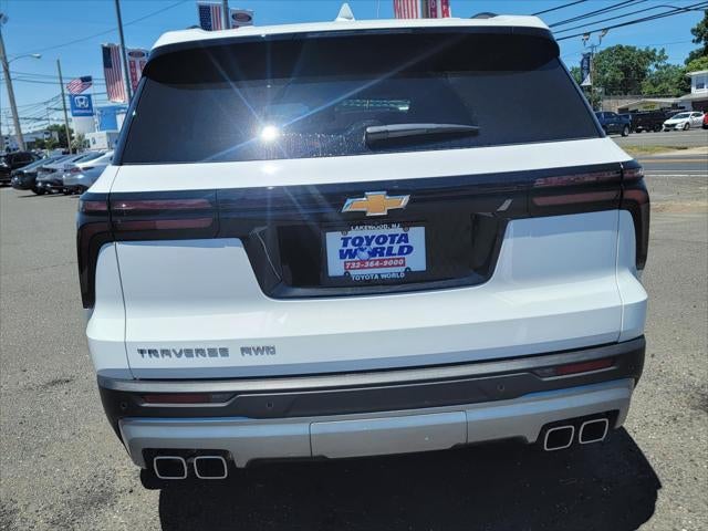2025 Chevrolet Traverse LT