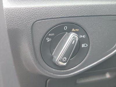 2021 Volkswagen Atlas 3.6L V6 SE w/Technology R-Line