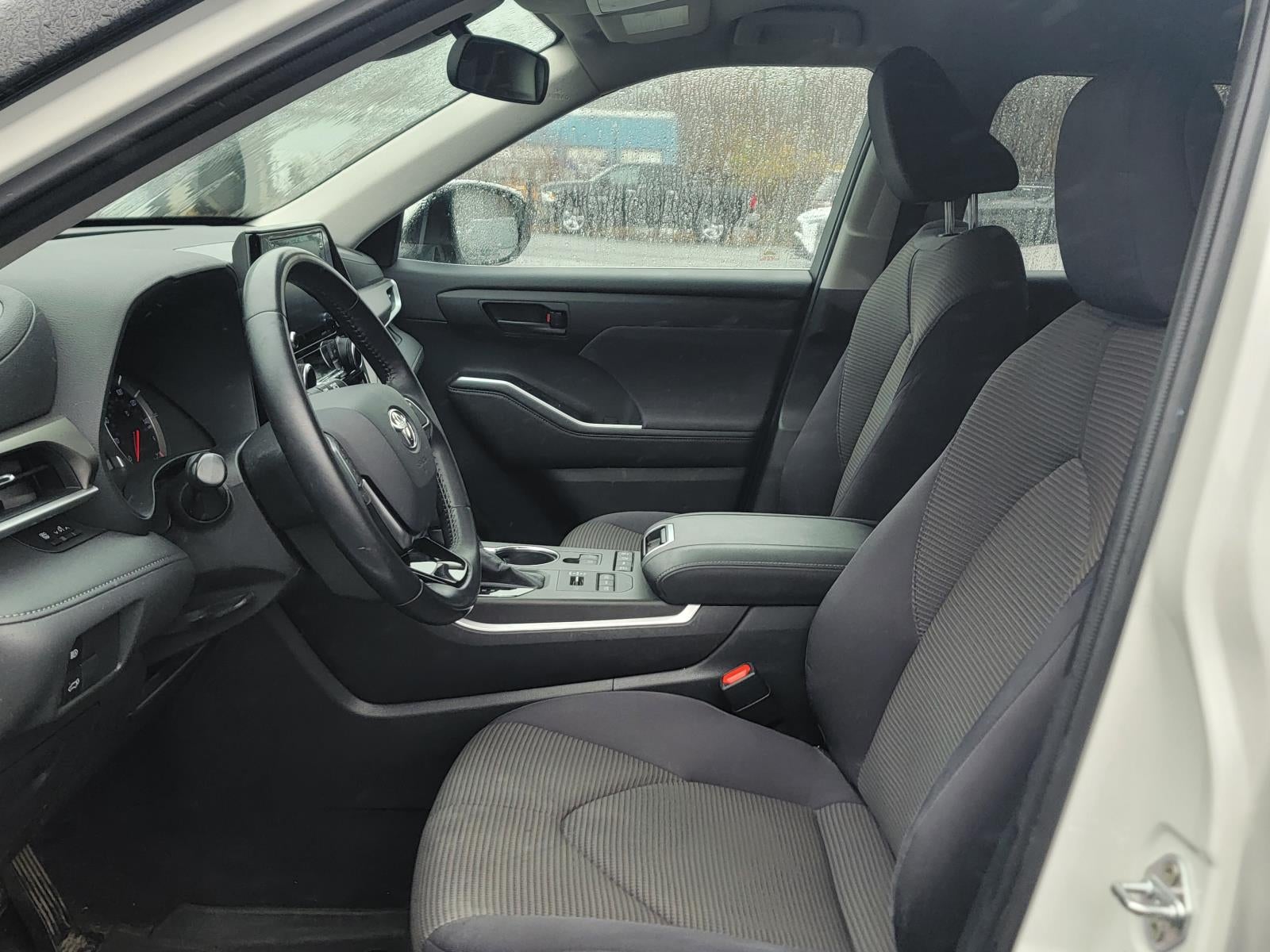 2020 Toyota Highlander LE