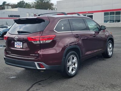 2017 Toyota Highlander Limited