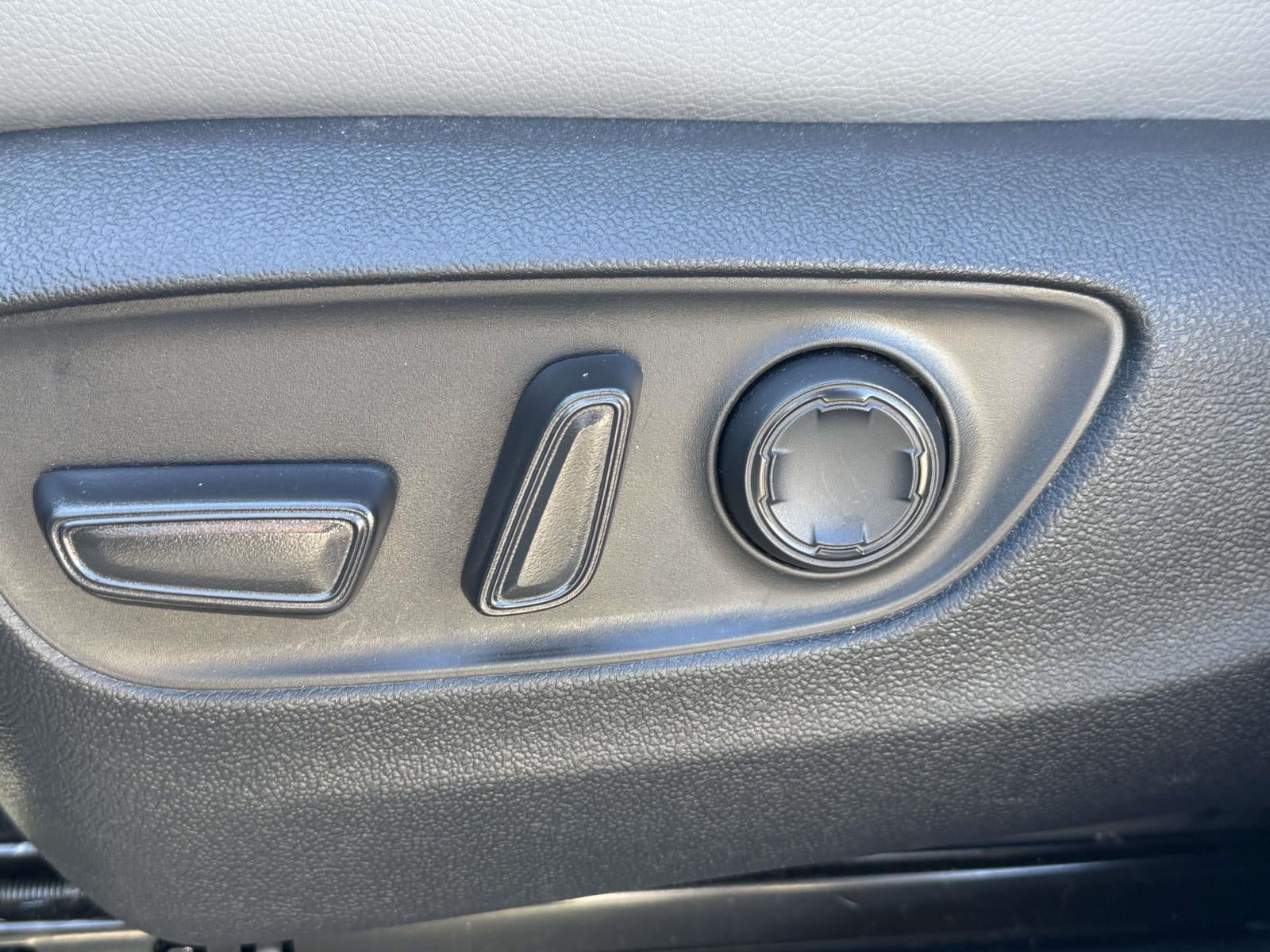 2024 Toyota Sienna XLE FWD 8-Passenger (Natl)