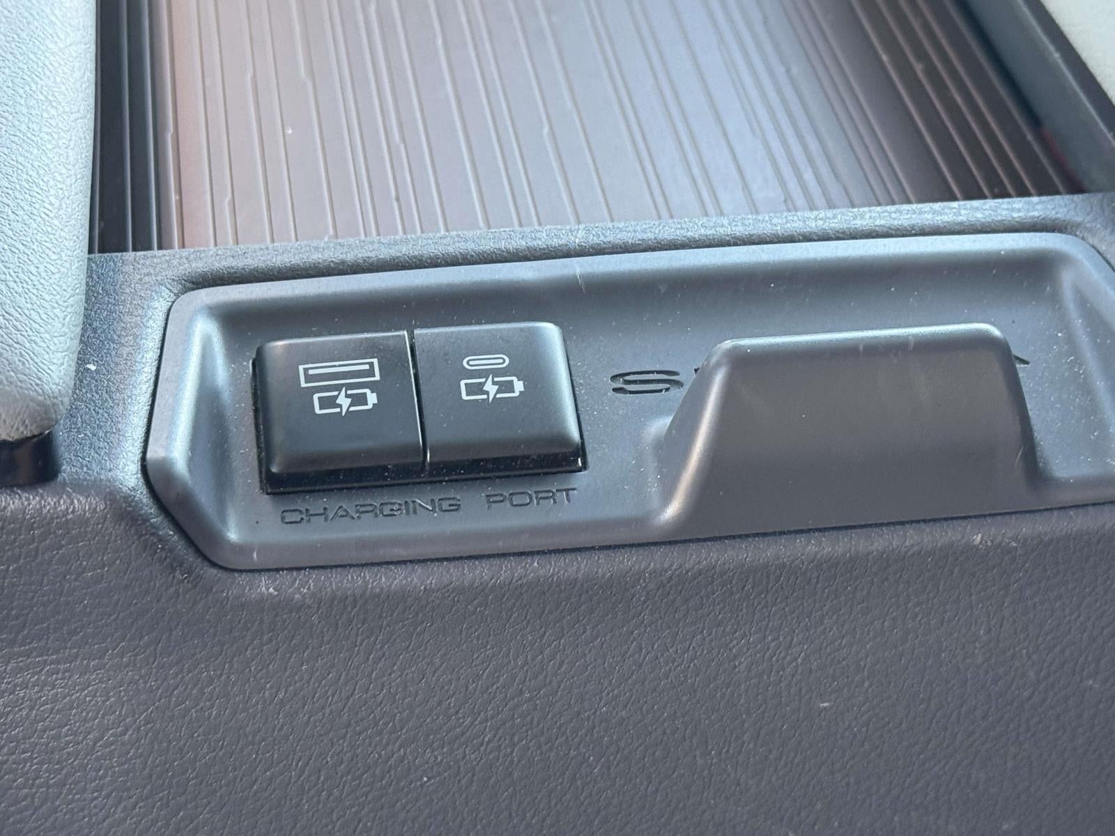 2024 Toyota Sienna XLE FWD 8-Passenger (Natl)