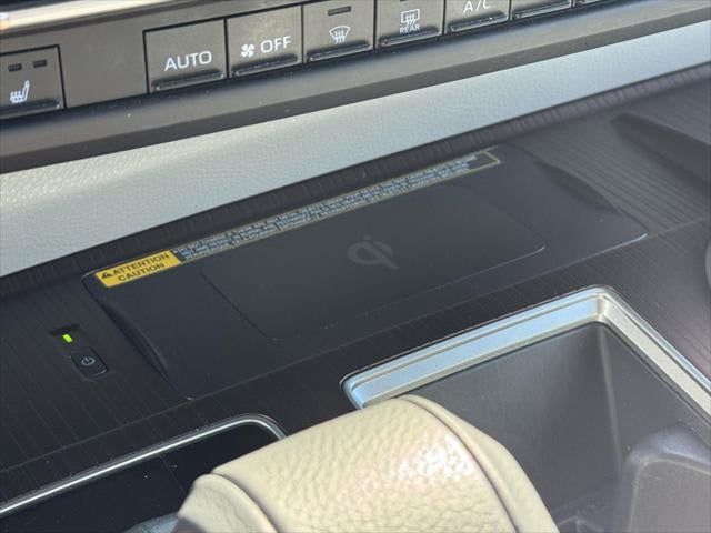 2024 Toyota Sienna XLE FWD 8-Passenger (Natl)