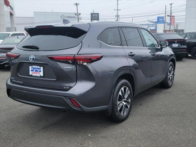2024 Toyota Highlander XLE