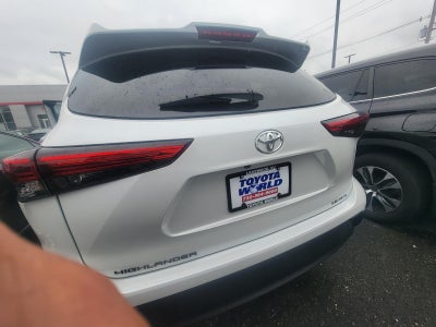 2023 Toyota Highlander LE