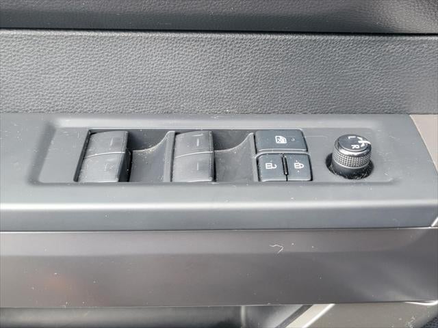 2022 Toyota Tundra 4WD SR5