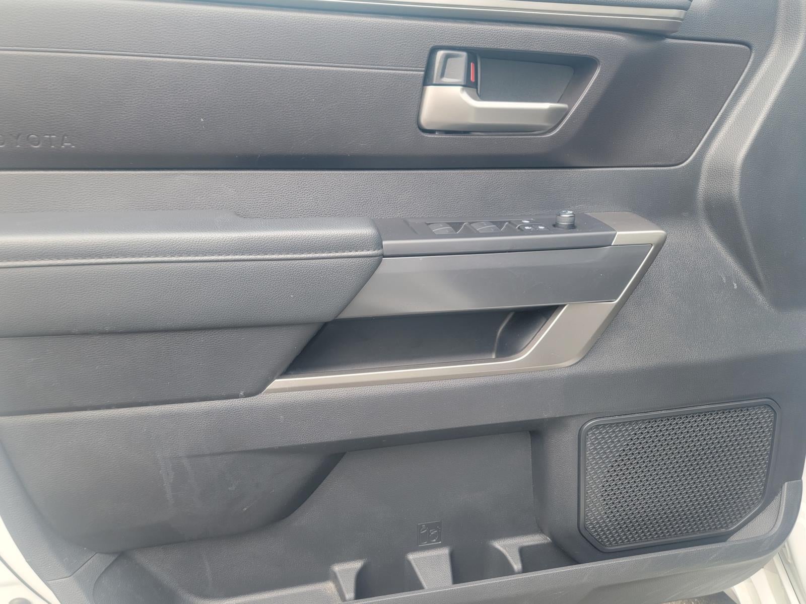 2023 Toyota Tundra 4WD SR5