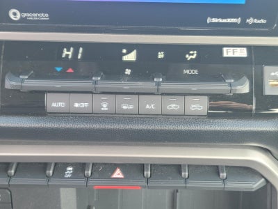 2022 Toyota Tundra 4WD SR5