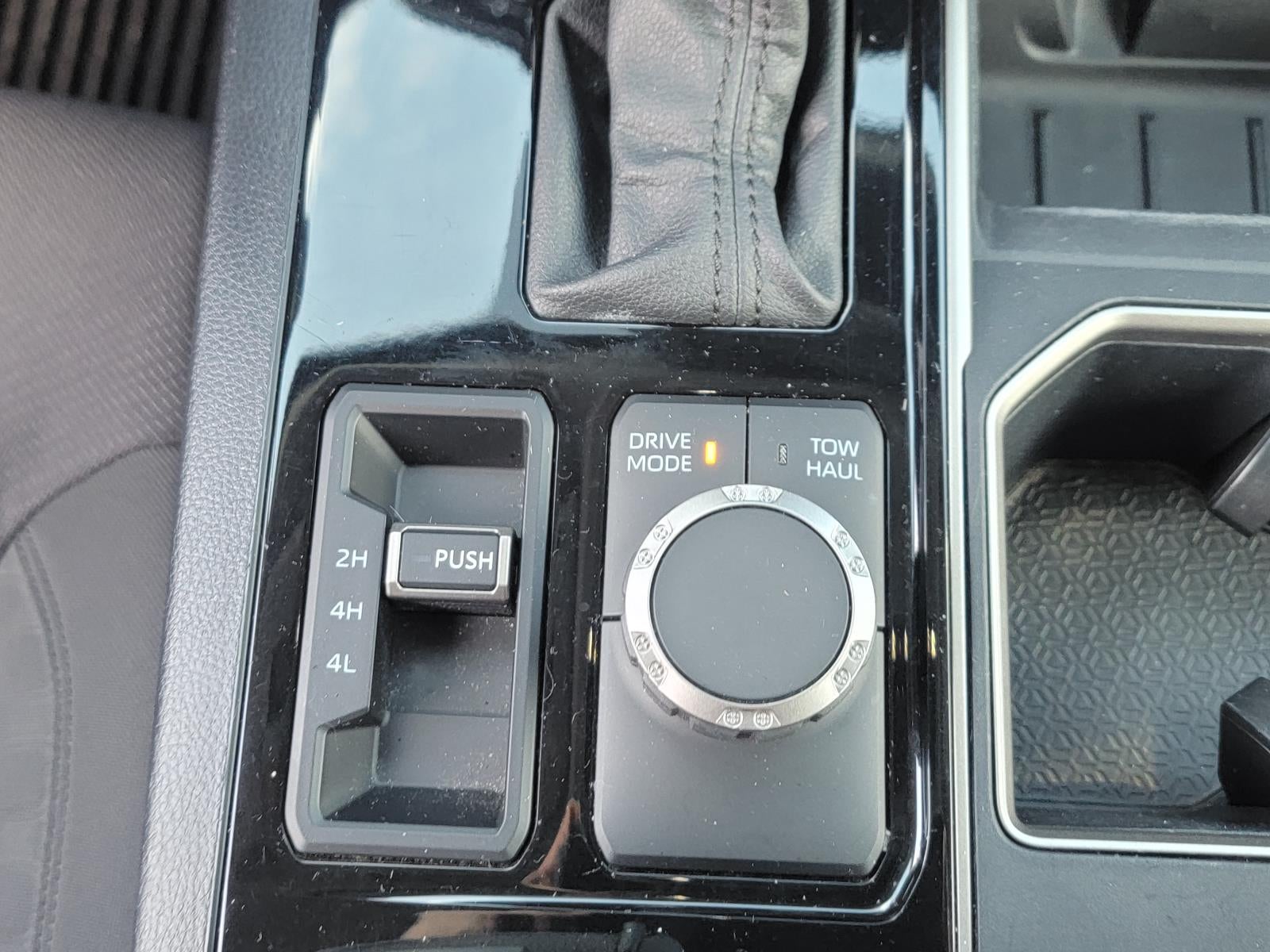 2022 Toyota Tundra 4WD SR5