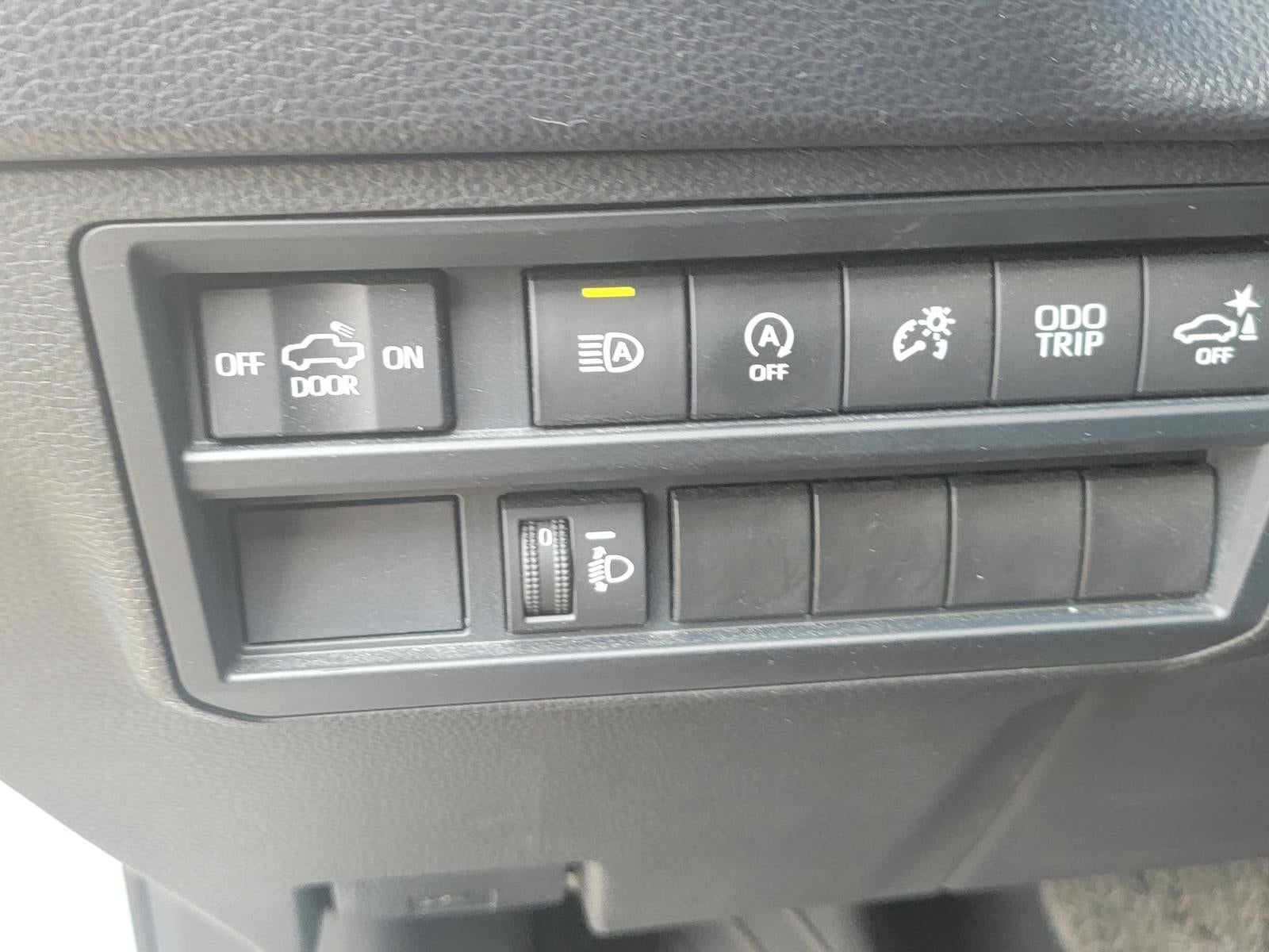 2022 Toyota Tundra 4WD SR5