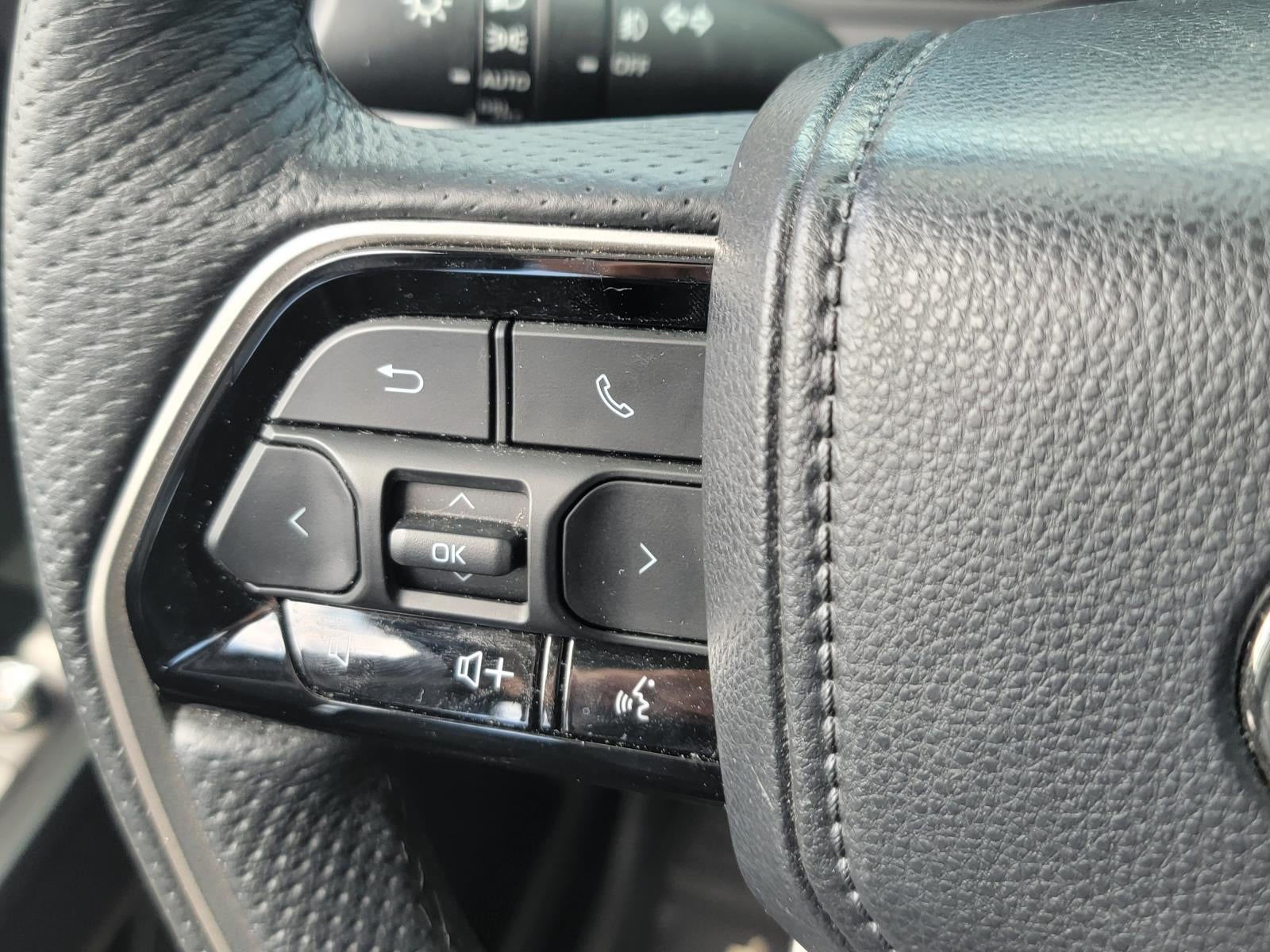 2023 Toyota Tundra 4WD SR5