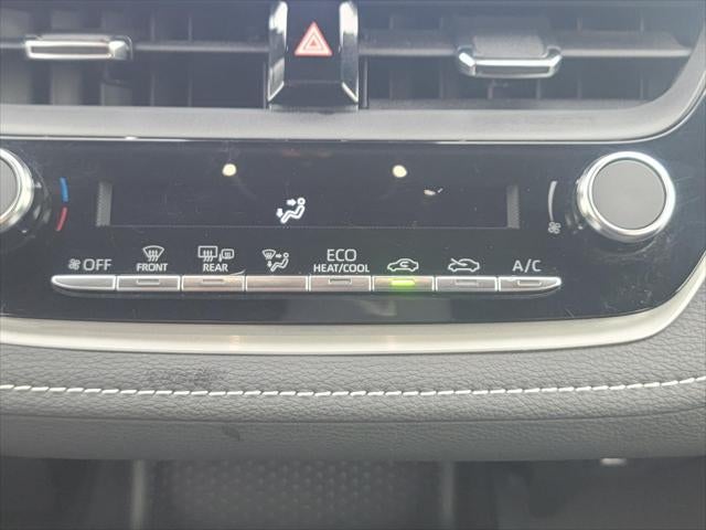 2023 Toyota Corolla Hatchback SE