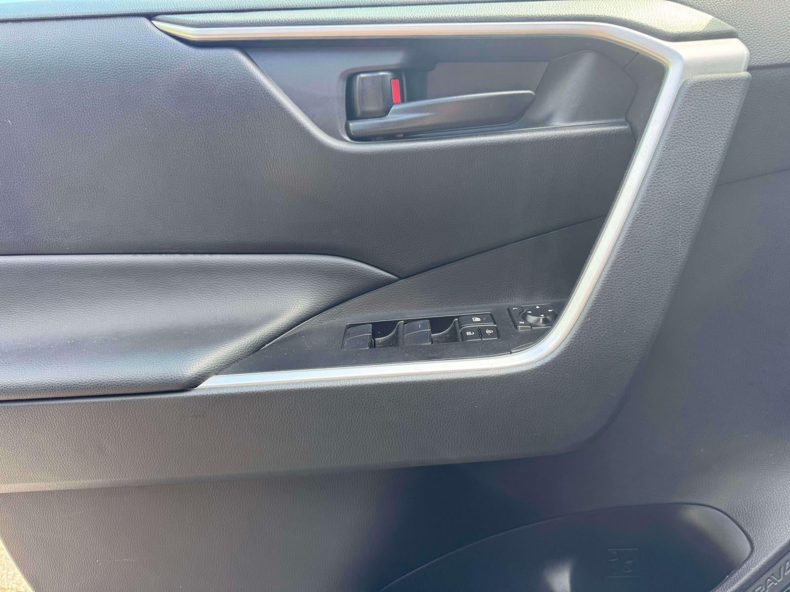 2023 Toyota RAV4 LE AWD (Natl)