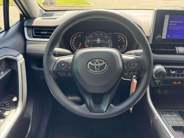 2023 Toyota RAV4 LE AWD (Natl)