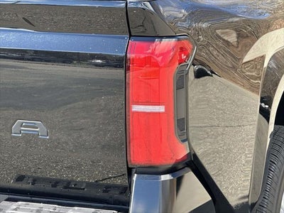 2025 Toyota Tacoma 4WD SR Double Cab 5' Bed AT (Natl)