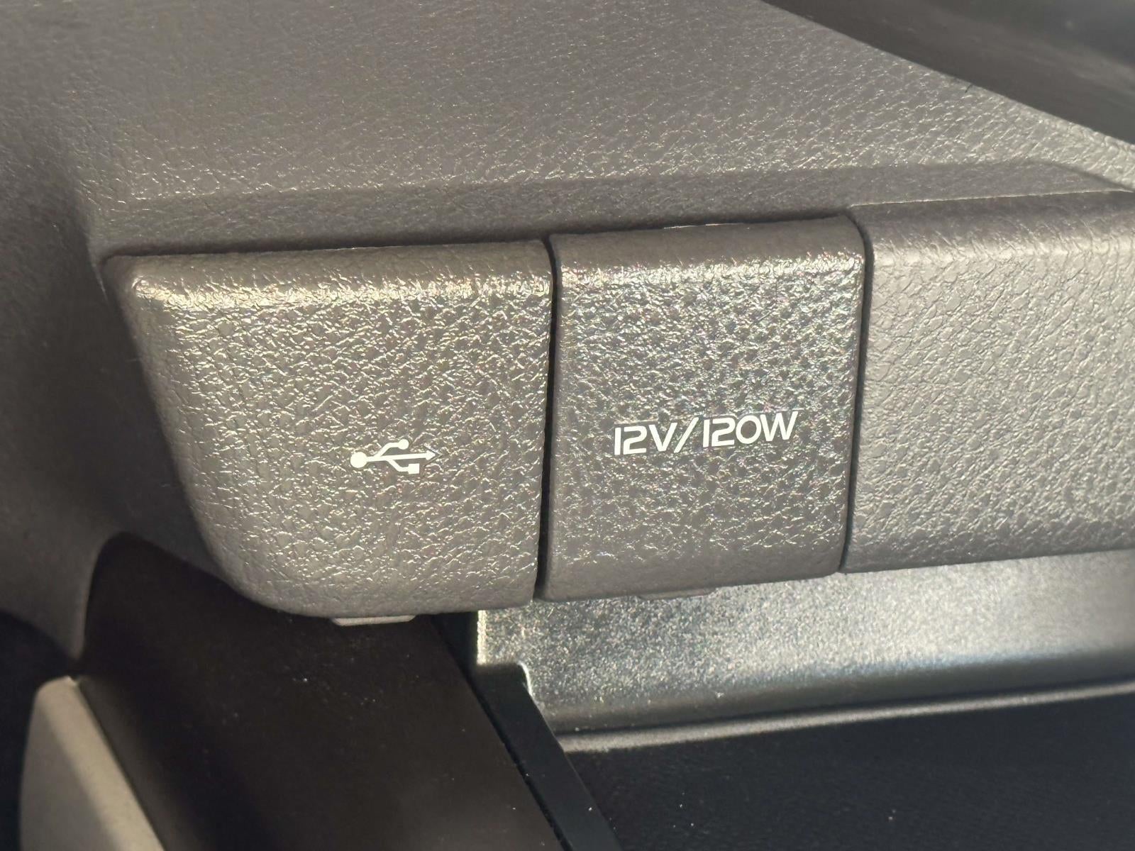 2024 Toyota Camry Hybrid LE CVT (Natl)