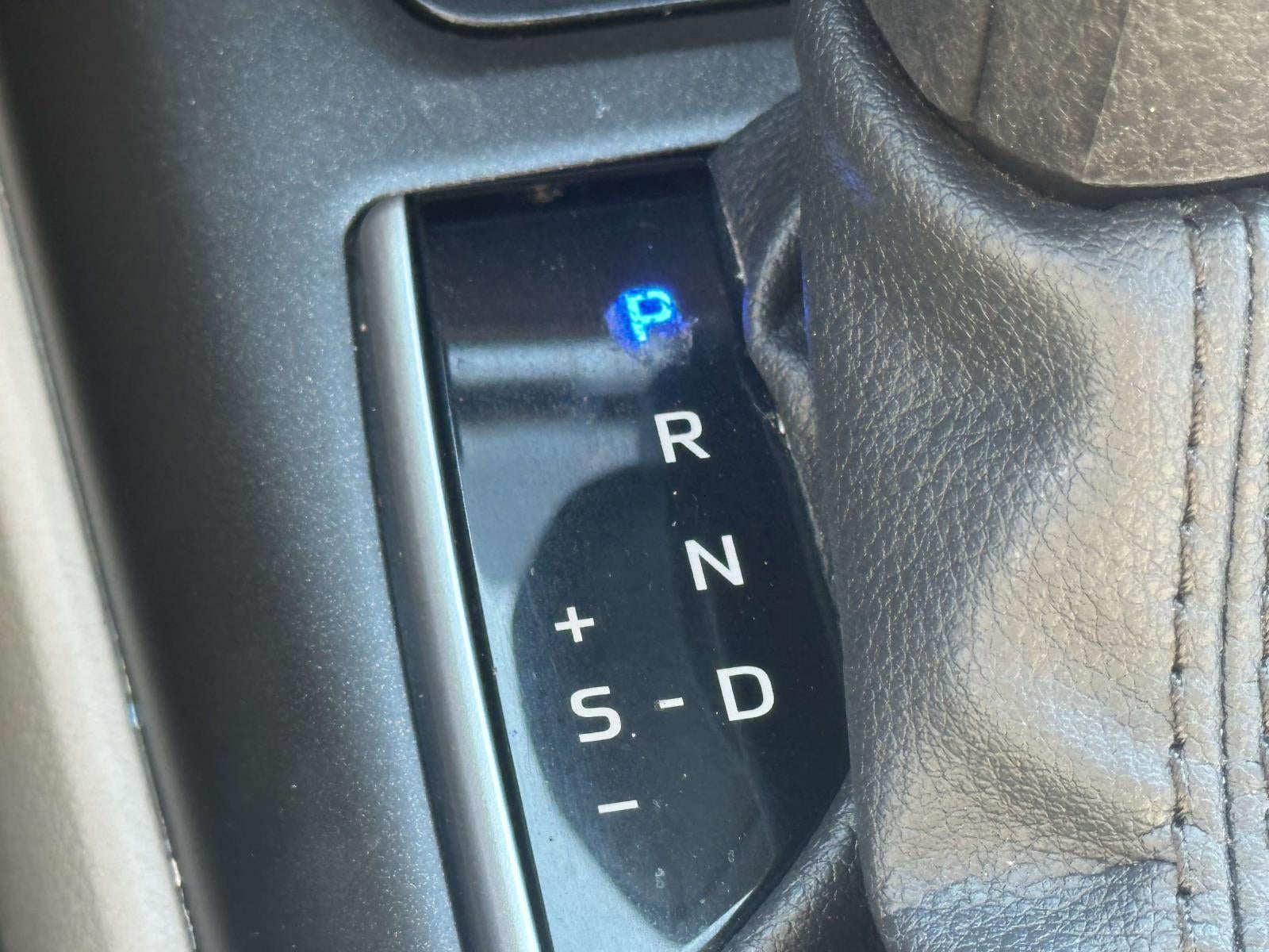 2024 Toyota Camry Hybrid LE CVT (Natl)