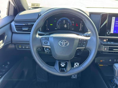 2025 Toyota Camry SE (Natl)