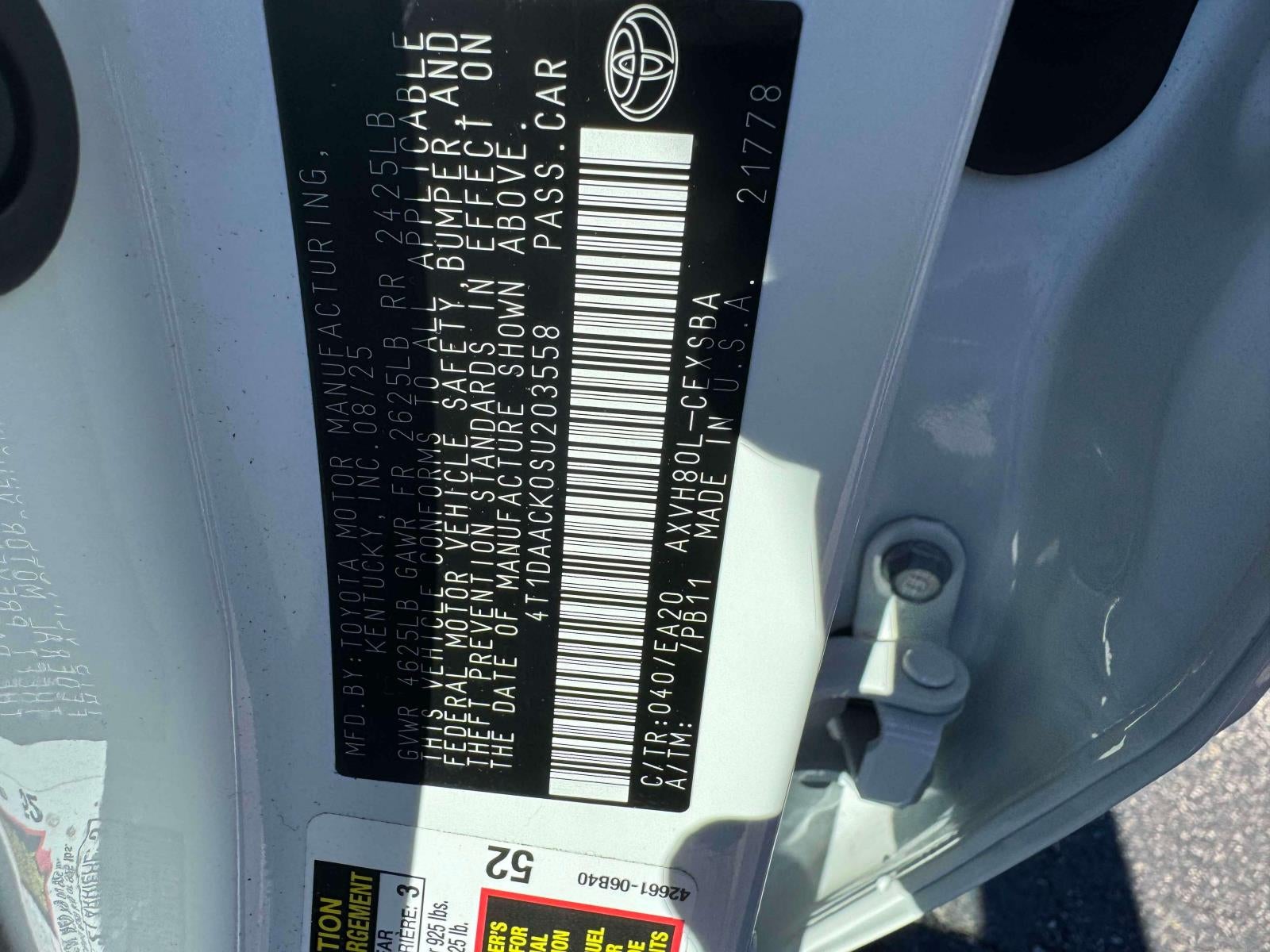 2025 Toyota Camry SE (Natl)