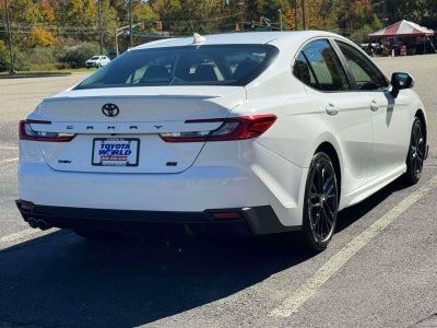 2025 Toyota Camry SE (Natl)