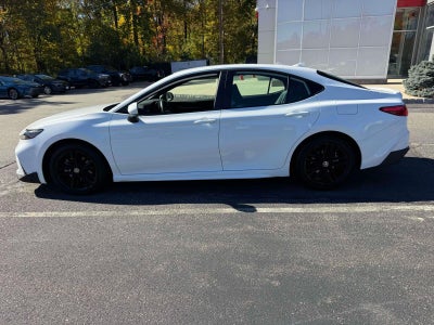 2025 Toyota Camry SE (Natl)