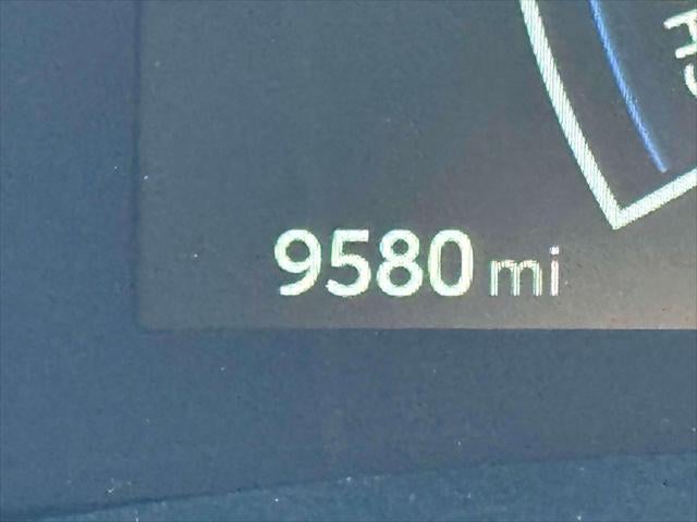2025 Toyota Camry SE (Natl)