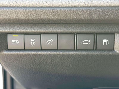 2025 Toyota Camry SE AWD