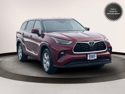 2022 Toyota Highlander Hybrid LE AWD (Natl)