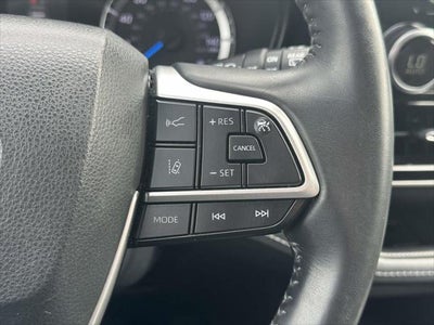 2022 Toyota Highlander Hybrid LE AWD (Natl)