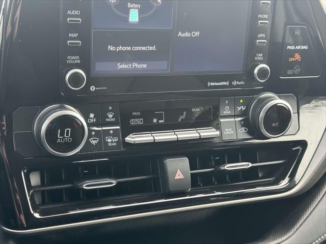 2022 Toyota Highlander Hybrid LE AWD (Natl)