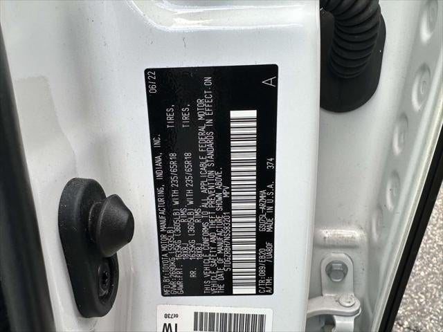 2022 Toyota Highlander XLE AWD (Natl)