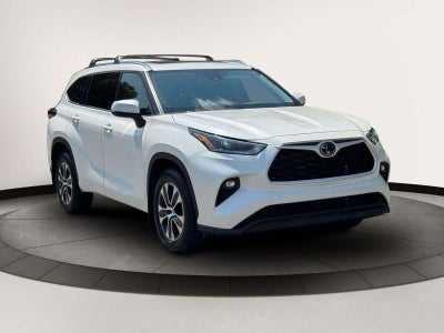 2021 Toyota Highlander XLE AWD (Natl)