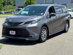 2021 Toyota Sienna XLE FWD 8-Passenger (Natl)