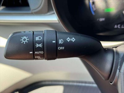 2021 Toyota Sienna XLE FWD 8-Passenger (Natl)