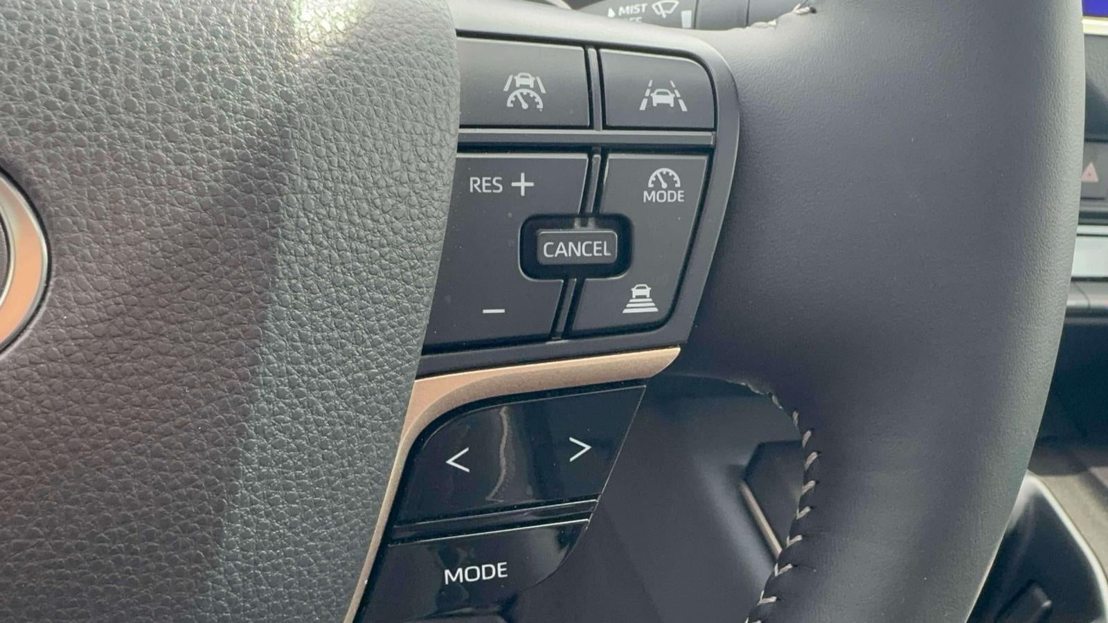 2025 Toyota Crown Platinum AWD (Natl)