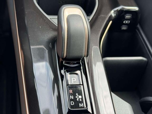 2025 Toyota Crown Platinum AWD (Natl)