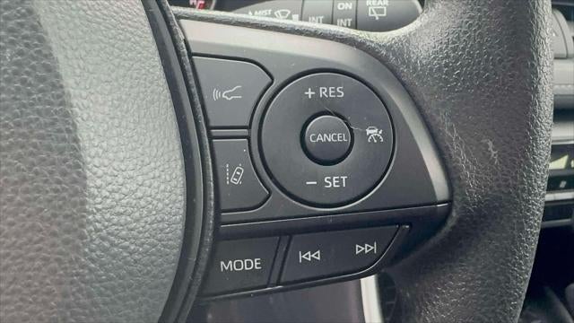 2025 Toyota RAV4 XLE AWD (Natl)