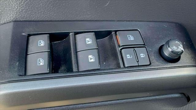 2023 Toyota Tacoma 4WD TRD Off Road Double Cab 5' Bed V6 AT (Natl)