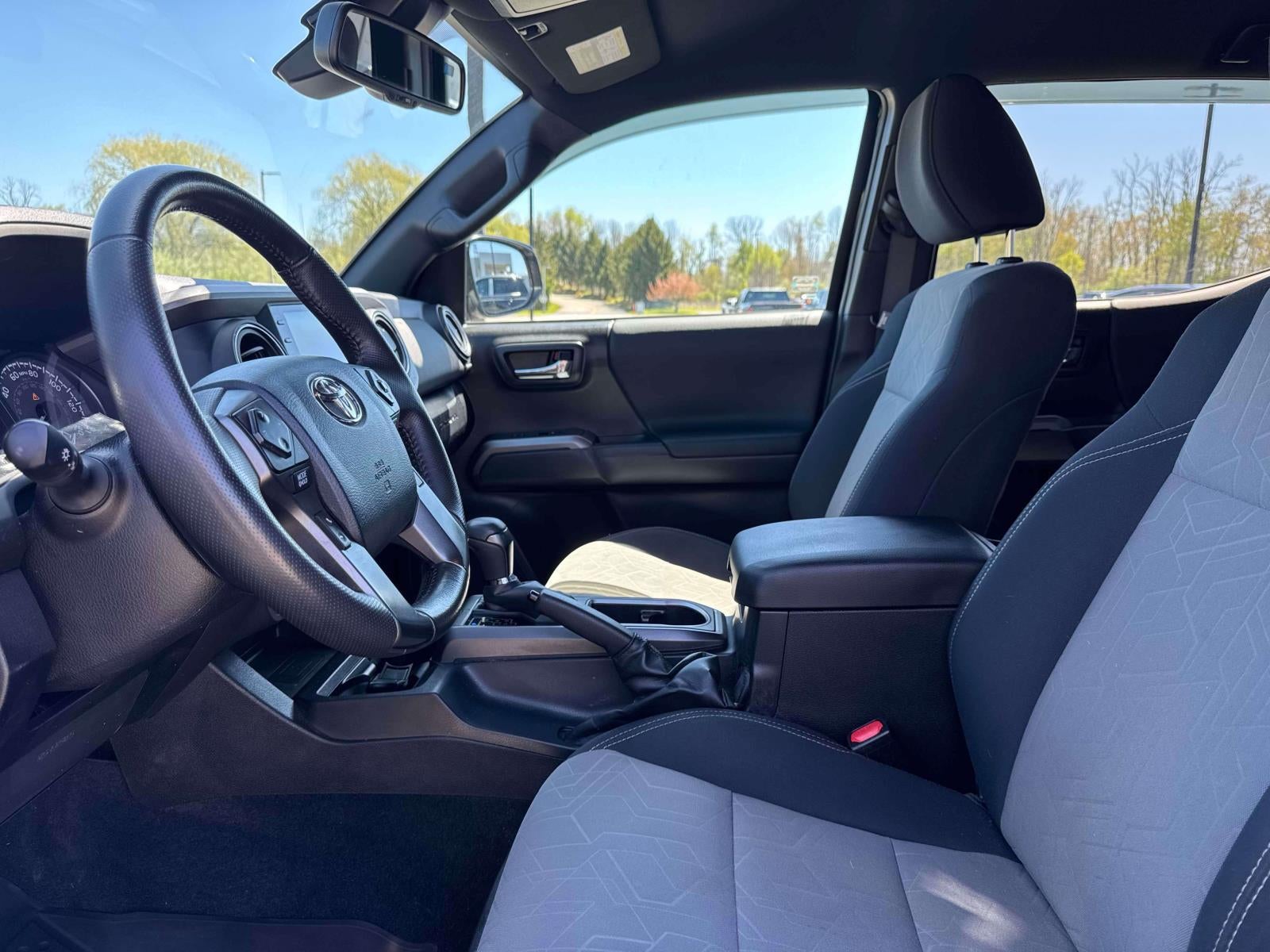 2023 Toyota Tacoma 4WD TRD Sport Double Cab 5' Bed V6 AT (Natl)