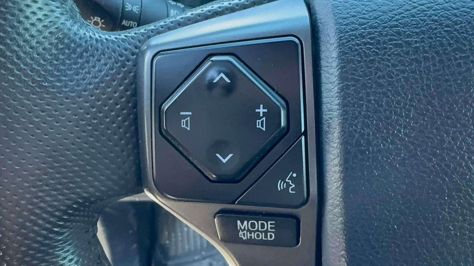 2020 Toyota Tacoma 4WD TRD Sport Double Cab 6' Bed V6 AT (Natl)