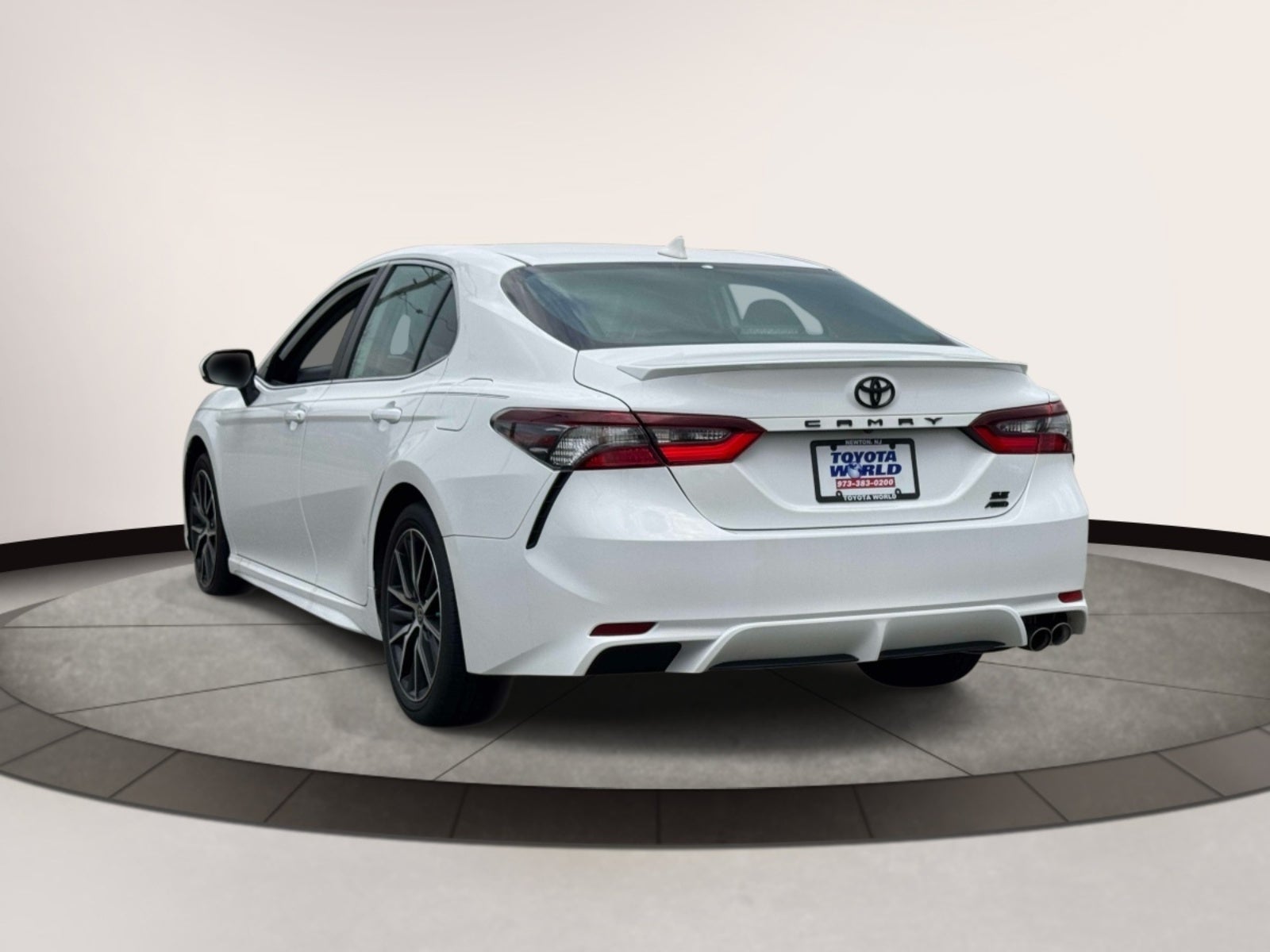 2024 Toyota Camry SE Auto AWD (Natl)
