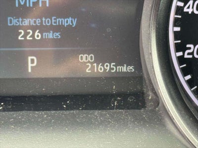 2024 Toyota Camry SE Auto AWD (Natl)