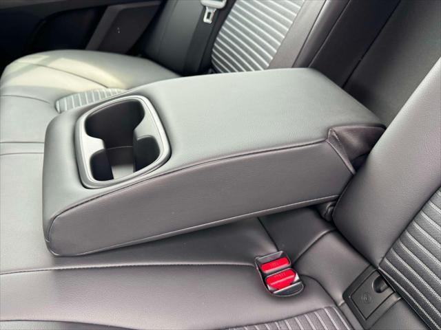 2024 Toyota Camry SE Auto AWD (Natl)