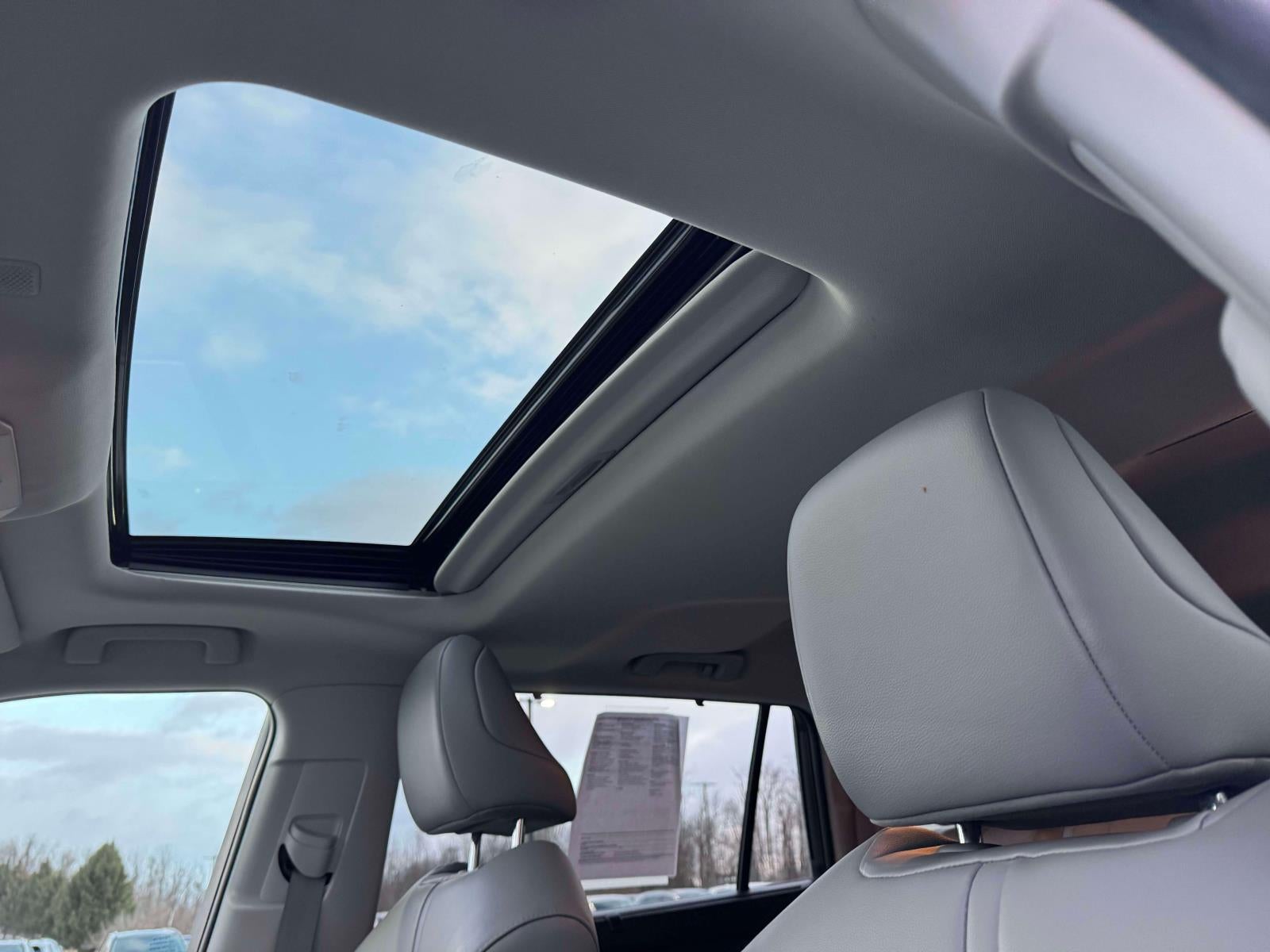 2022 Toyota Highlander XLE AWD (Natl)