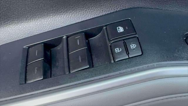 2022 Toyota Highlander XLE AWD (Natl)