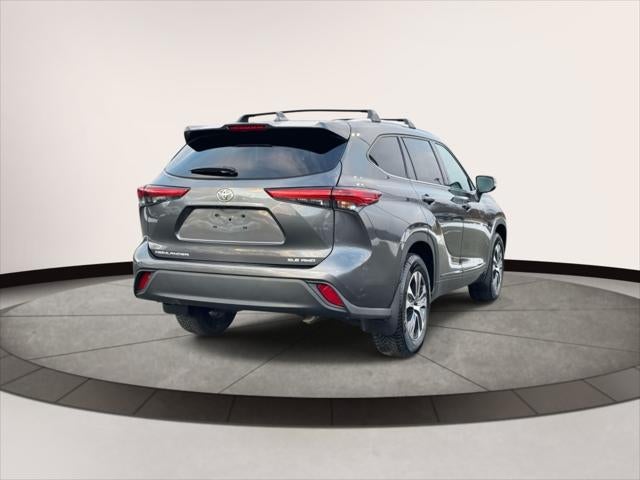 2022 Toyota Highlander XLE AWD (Natl)