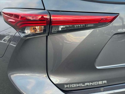 2022 Toyota Highlander XLE AWD (Natl)