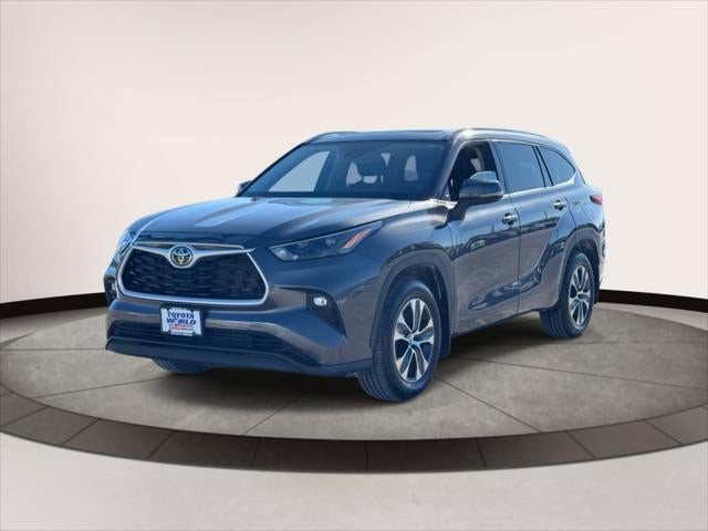 2022 Toyota Highlander XLE AWD (Natl)
