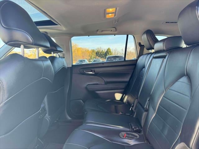 2021 Toyota Highlander XLE AWD (Natl)