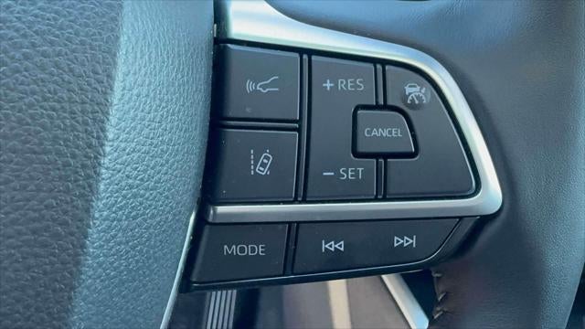 2025 Toyota Highlander Hybrid XLE AWD (Natl)